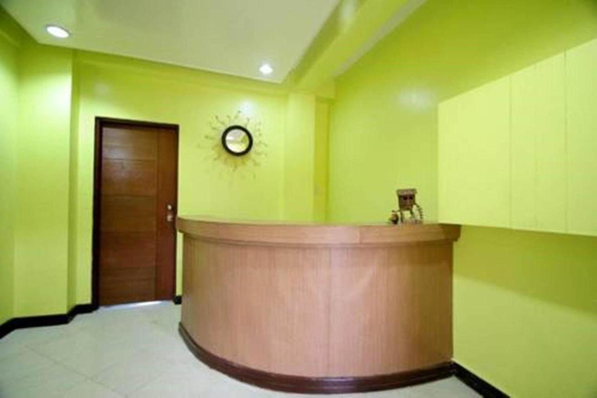 Luis Bay Travellers Lodge Coron Bagian luar foto