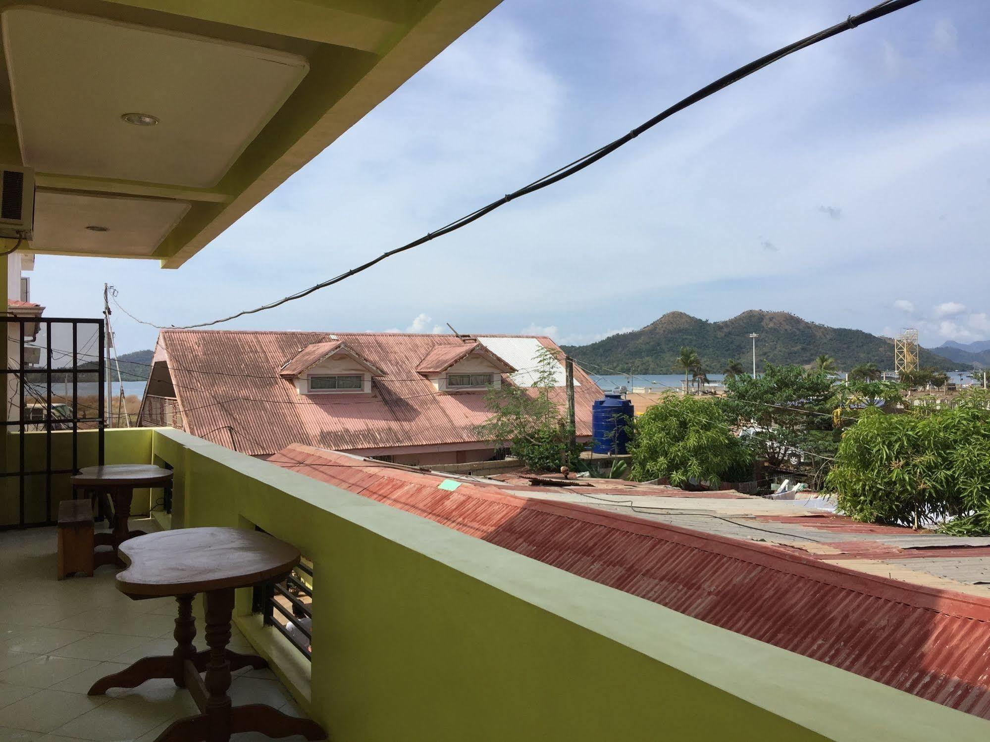 Luis Bay Travellers Lodge Coron Bagian luar foto