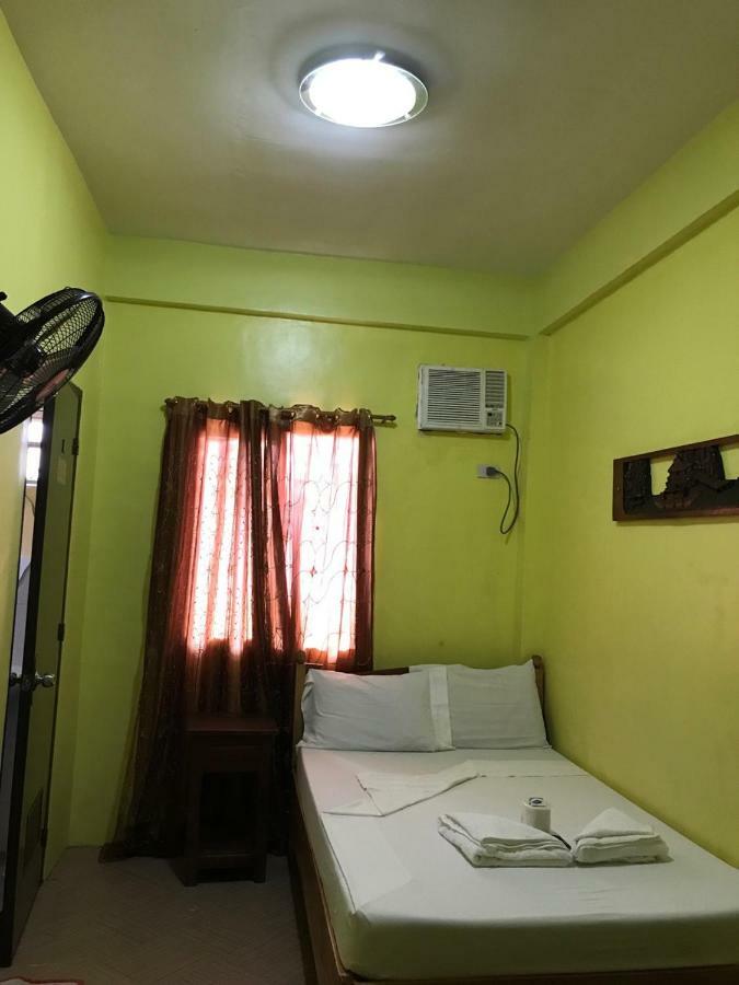 Luis Bay Travellers Lodge Coron Bagian luar foto