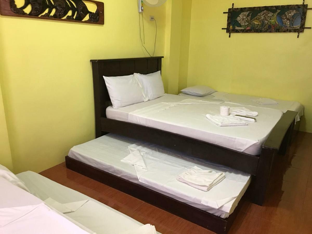 Luis Bay Travellers Lodge Coron Bagian luar foto