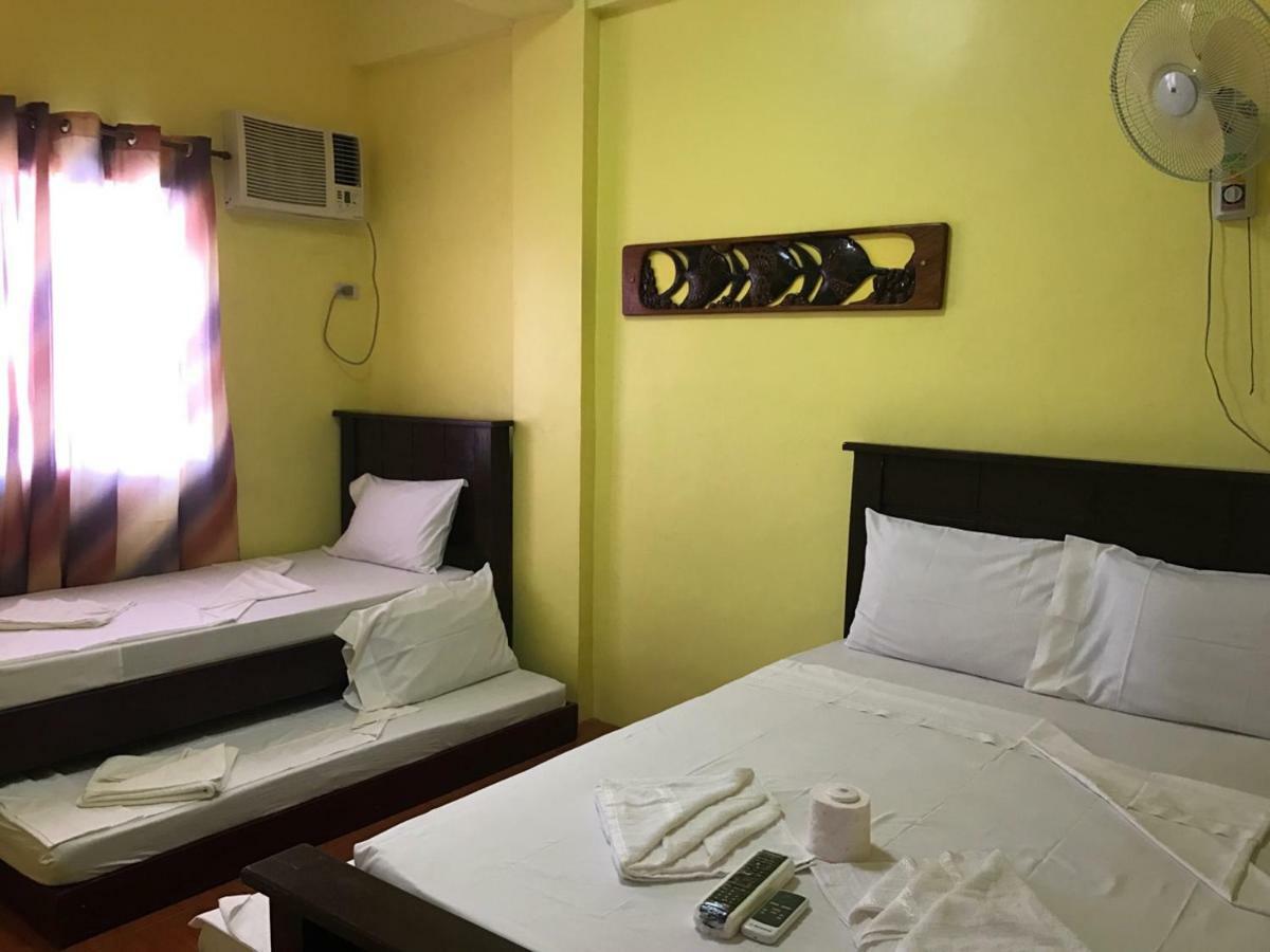 Luis Bay Travellers Lodge Coron Bagian luar foto